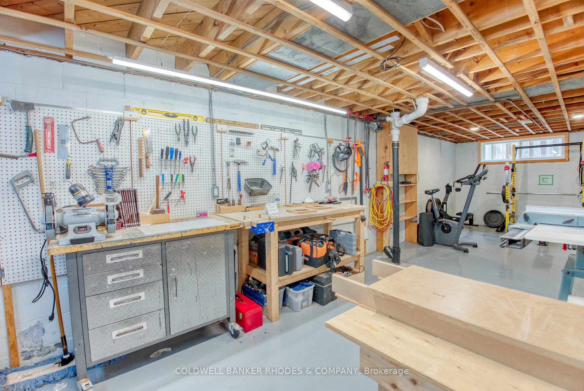 Photo 18 of 2066 Black Friars Road, Ottawa, Carlingwood — HOMEH