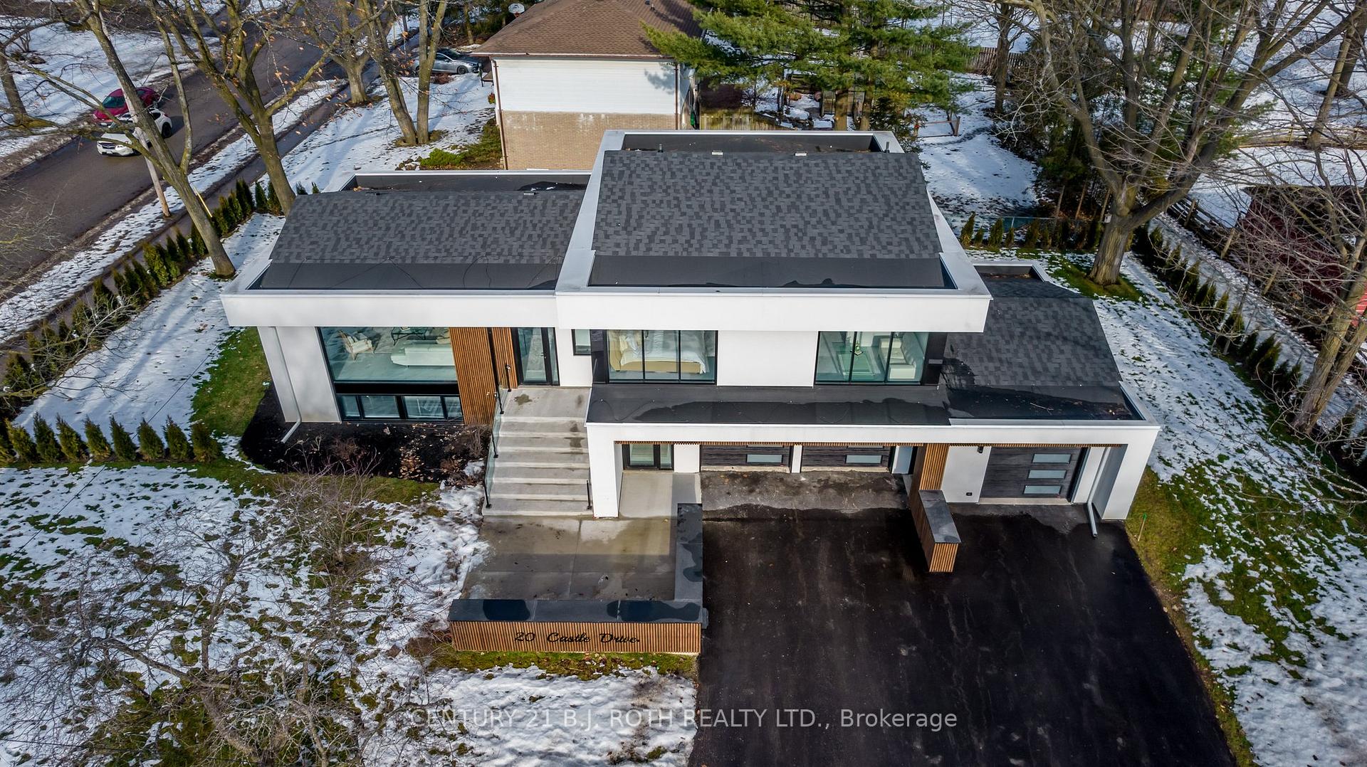 Photo 31 of 20 Castle Drive, Barrie, Sunnidale — HOMEH