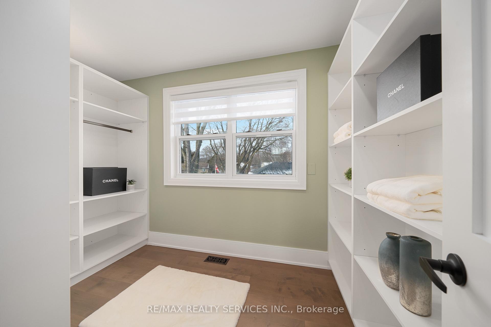 Photo 20 of 1037 Wayne Place, Burlington, LaSalle — HOMEH