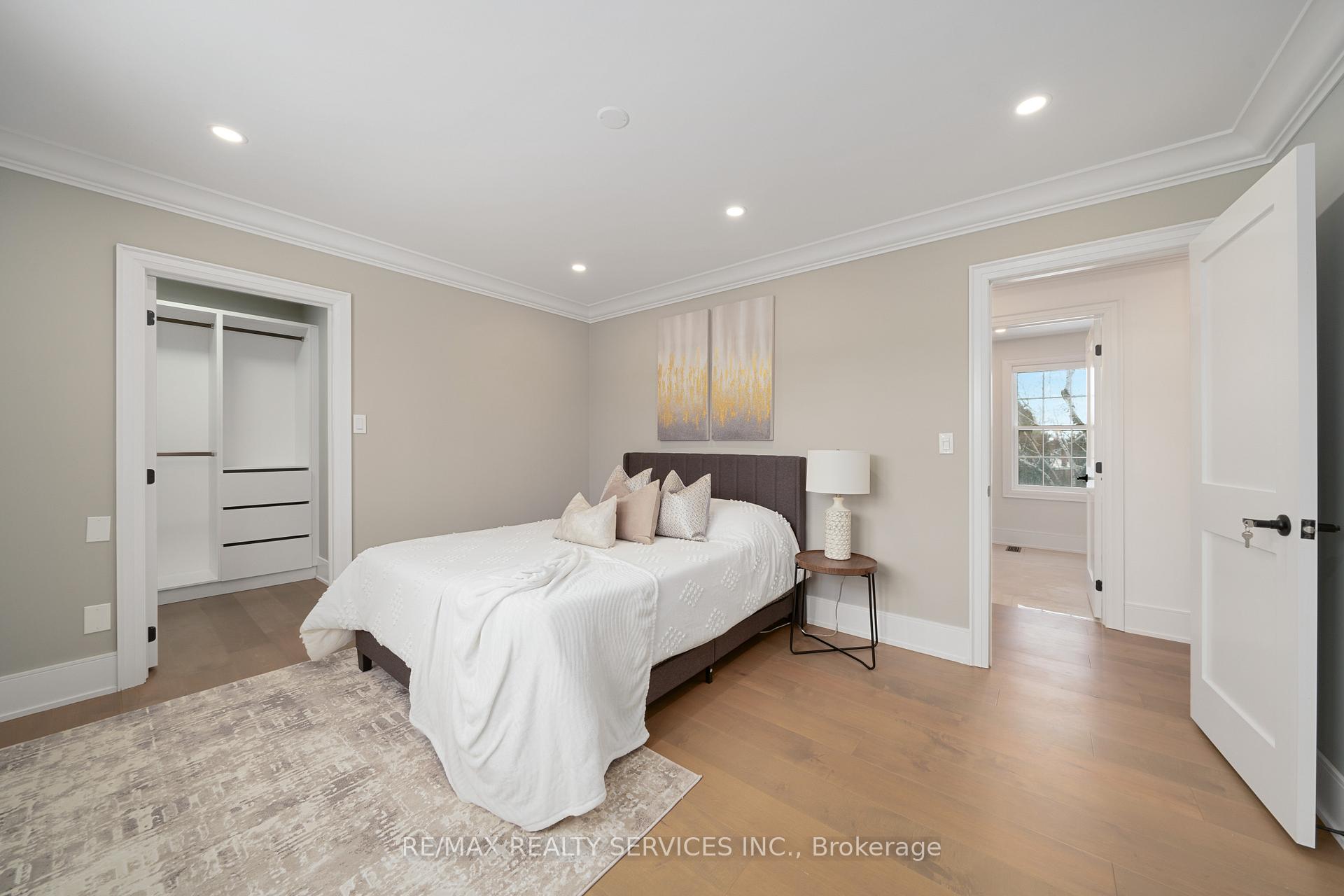 Photo 26 of 1037 Wayne Place, Burlington, LaSalle — HOMEH