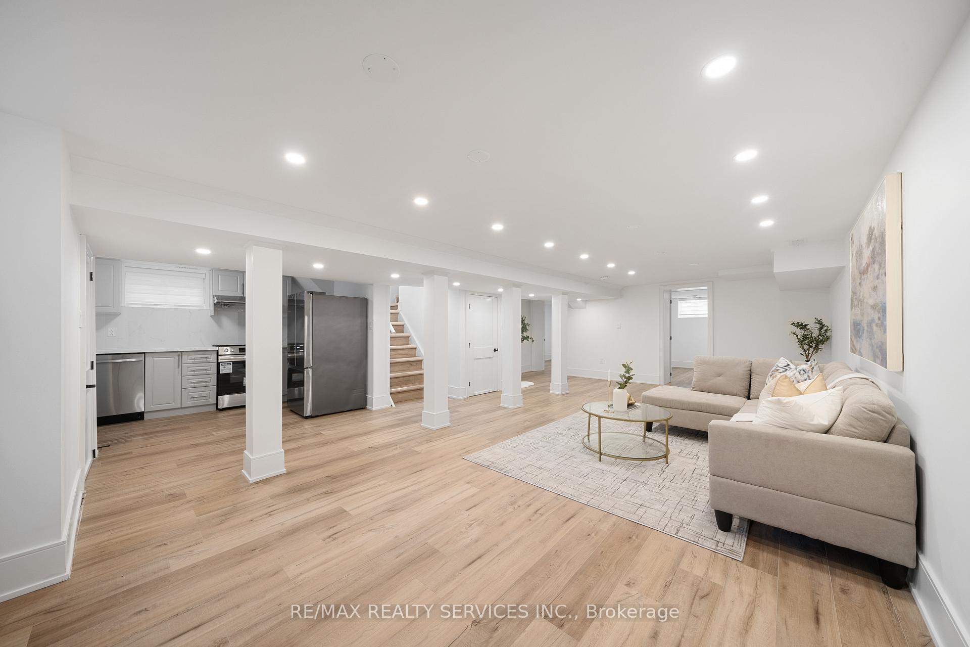 Photo 31 of 1037 Wayne Place, Burlington, LaSalle — HOMEH