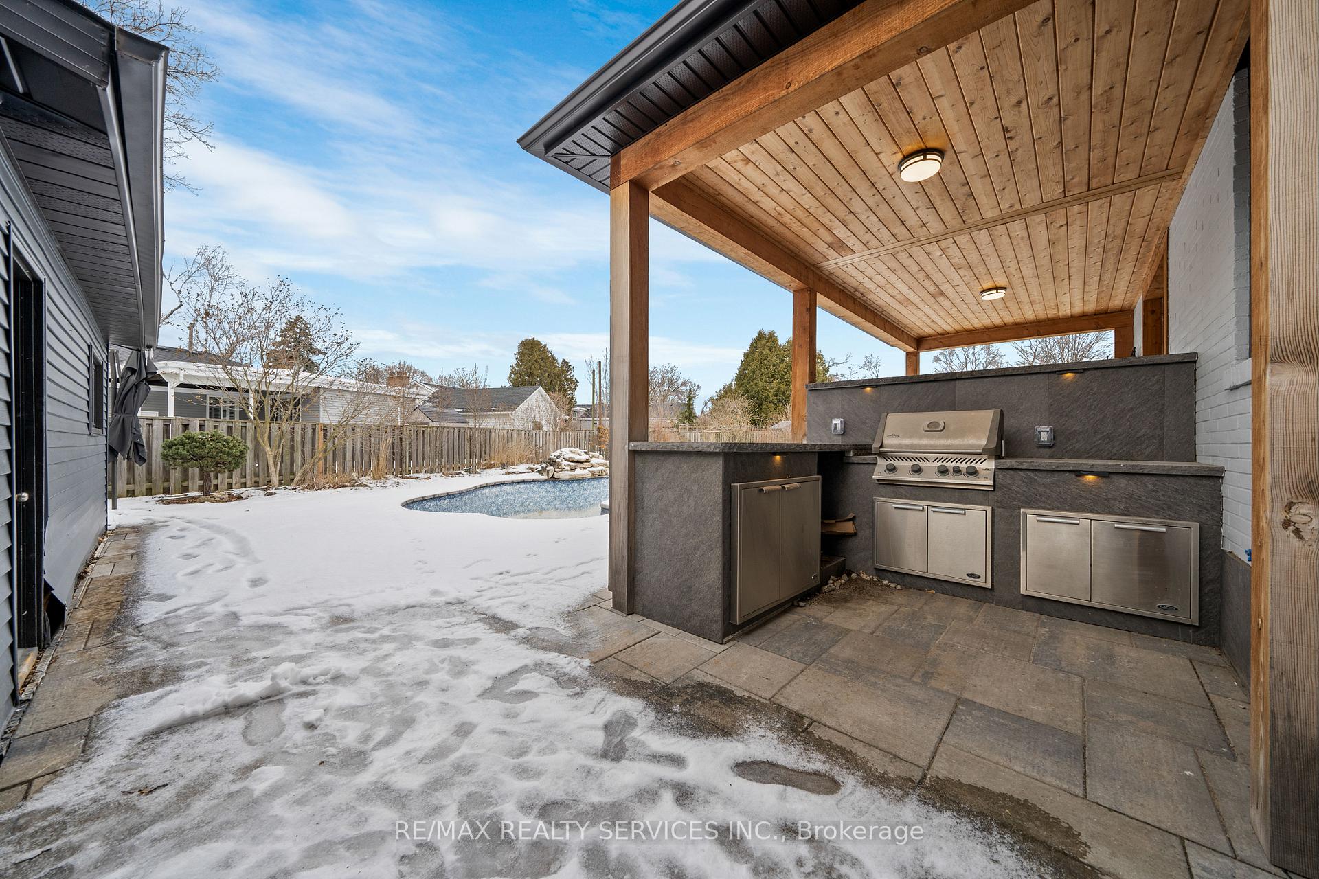 Photo 37 of 1037 Wayne Place, Burlington, LaSalle — HOMEH