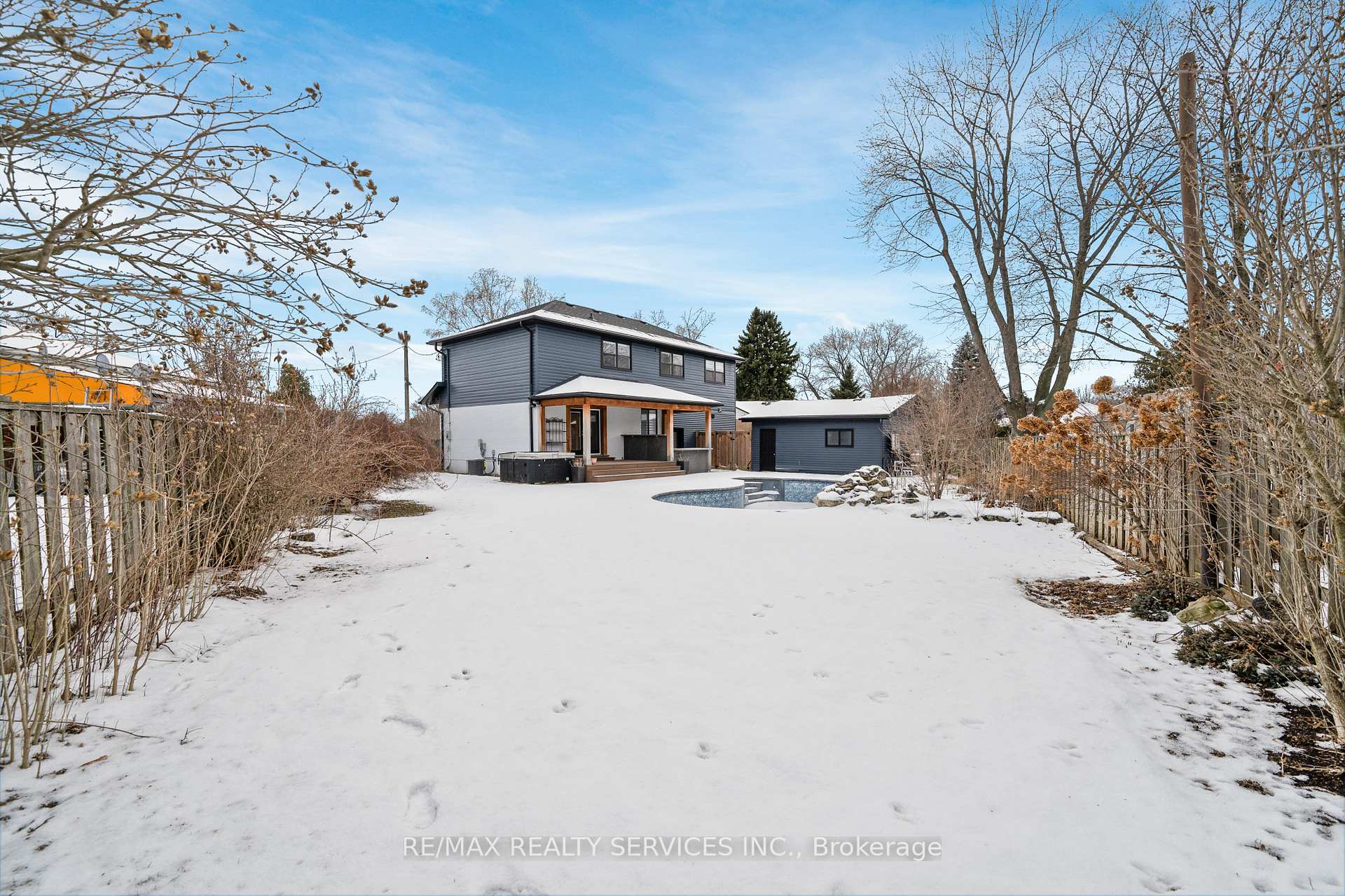 Photo 39 of 1037 Wayne Place, Burlington, LaSalle — HOMEH