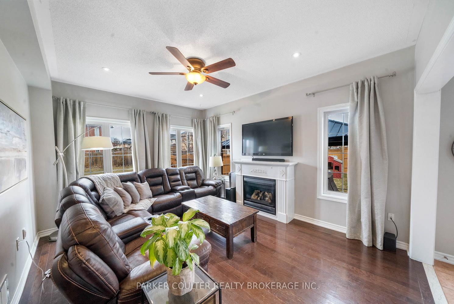 Photo 20 of 181 Sovereign's Gate, Barrie, Innis-Shore — HOMEH