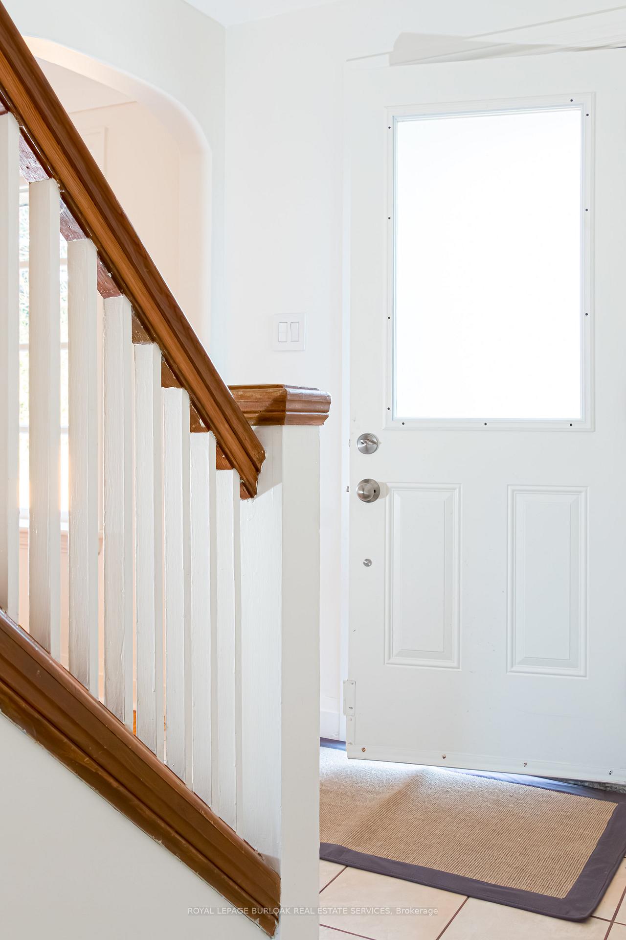 Photo 4 of 299 Merle Avenue, Burlington, LaSalle — HOMEH