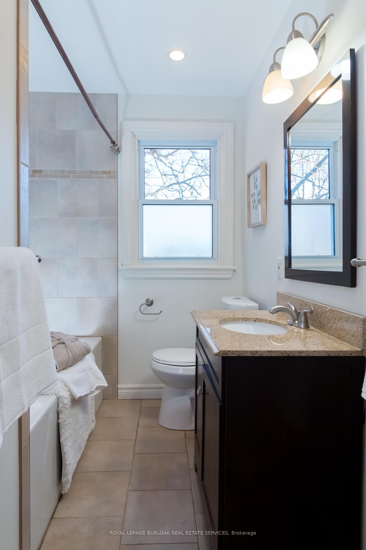 Photo 17 of 299 Merle Avenue, Burlington, LaSalle — HOMEH