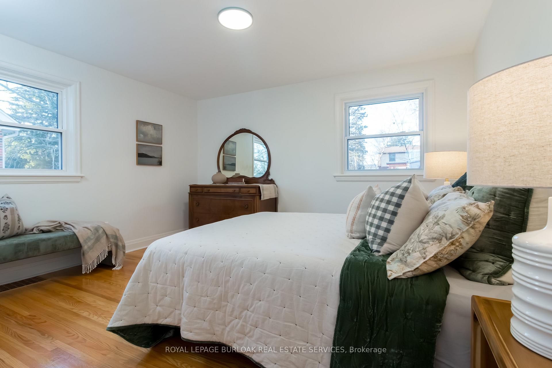 Photo 20 of 299 Merle Avenue, Burlington, LaSalle — HOMEH