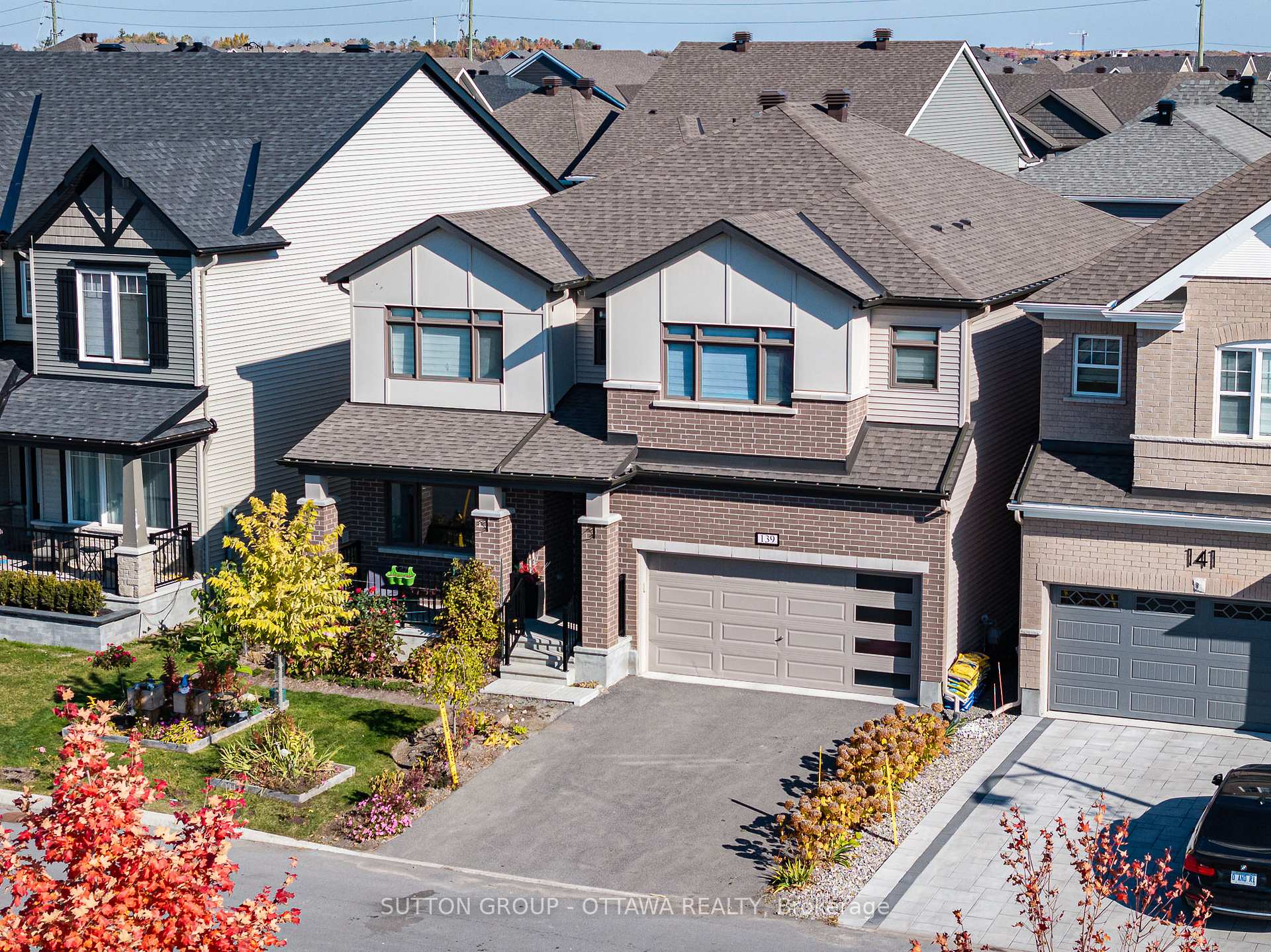 Photo 2 of 139 Celestial Grove, Ottawa, Barrhaven - Half Moon Bay — HOMEH