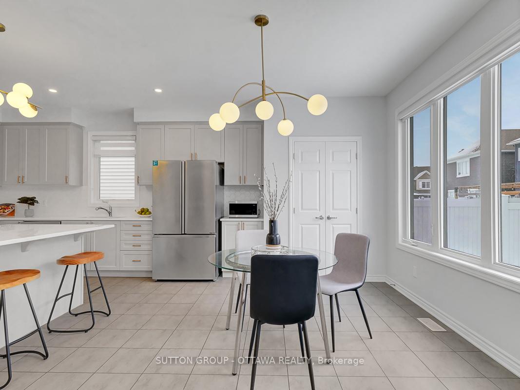 Photo 16 of 139 Celestial Grove, Ottawa, Barrhaven - Half Moon Bay — HOMEH