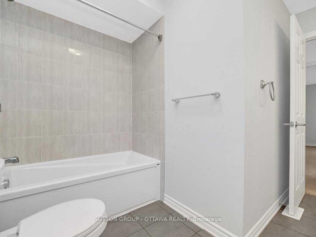 Photo 34 of 139 Celestial Grove, Ottawa, Barrhaven - Half Moon Bay — HOMEH