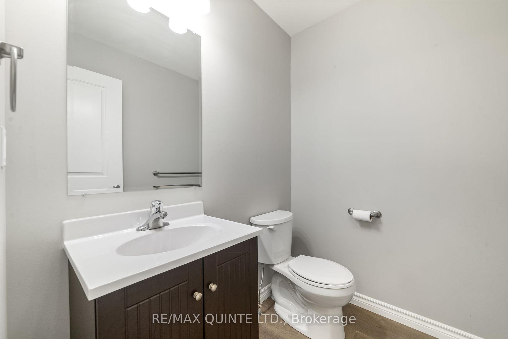 Photo 16 of 49 Sandhu Crescent, Belleville, Belleville Ward — HOMEH