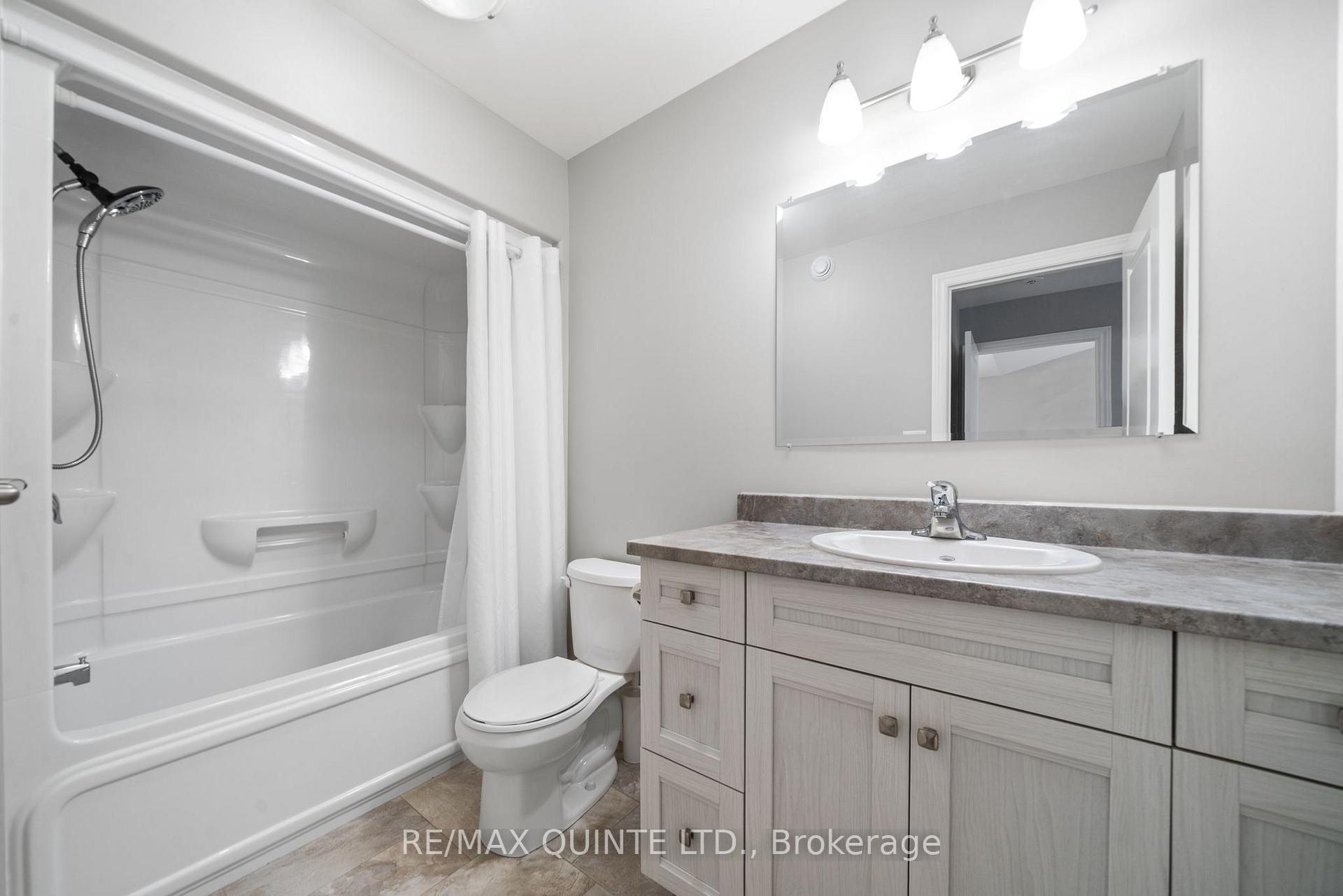Photo 34 of 49 Sandhu Crescent, Belleville, Belleville Ward — HOMEH