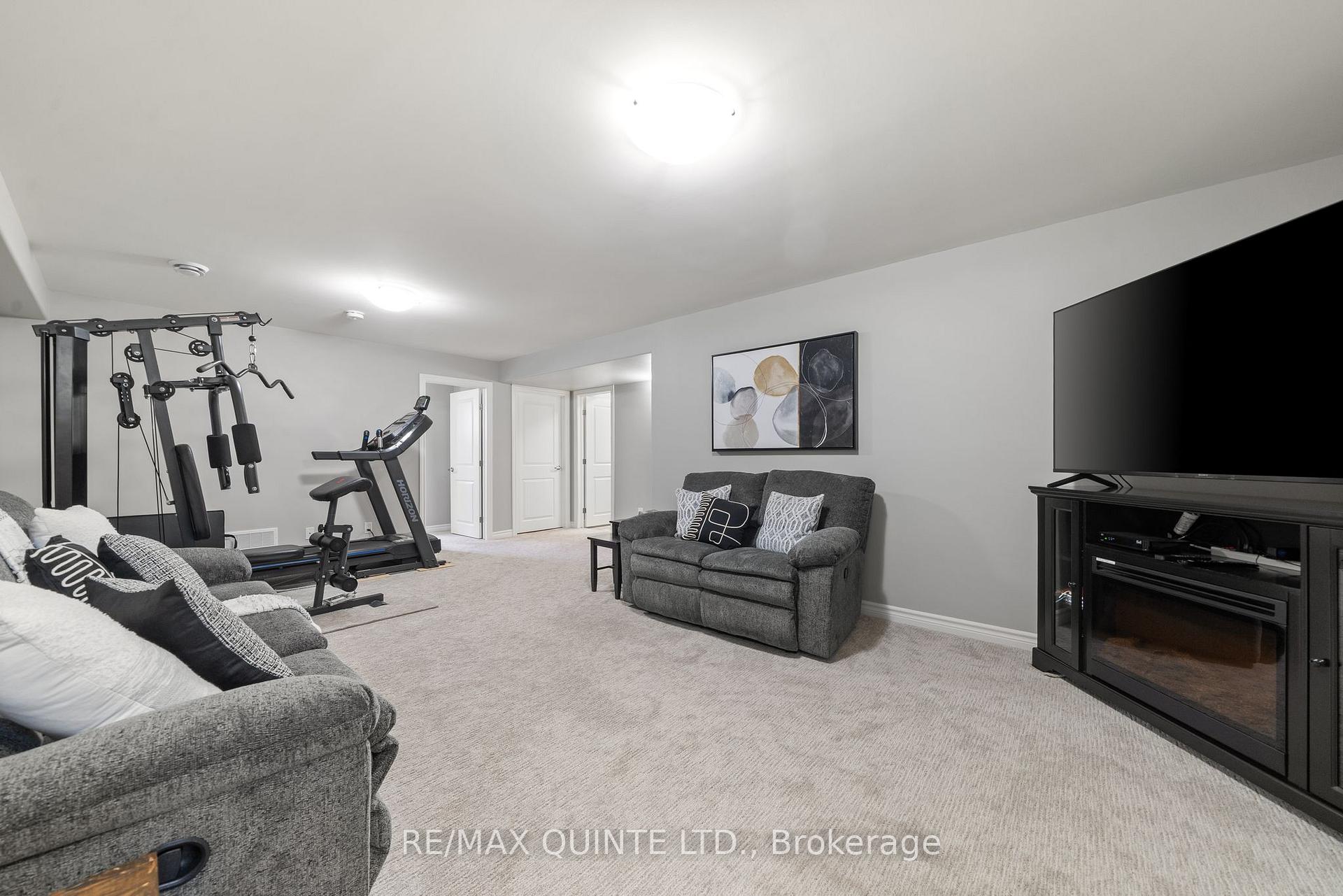 Photo 30 of 49 Sandhu Crescent, Belleville, Belleville Ward — HOMEH