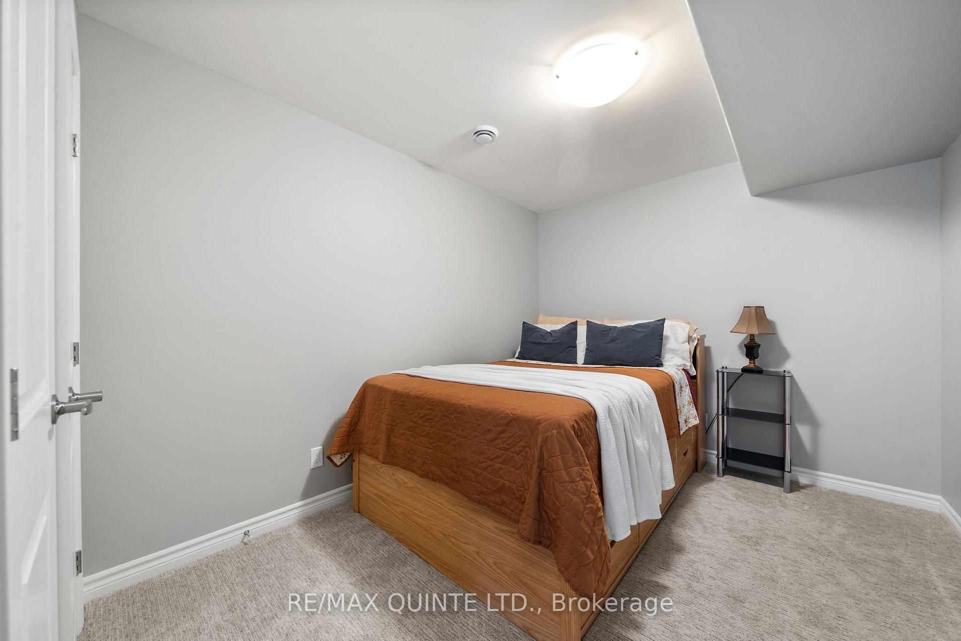 Photo 35 of 49 Sandhu Crescent, Belleville, Belleville Ward — HOMEH