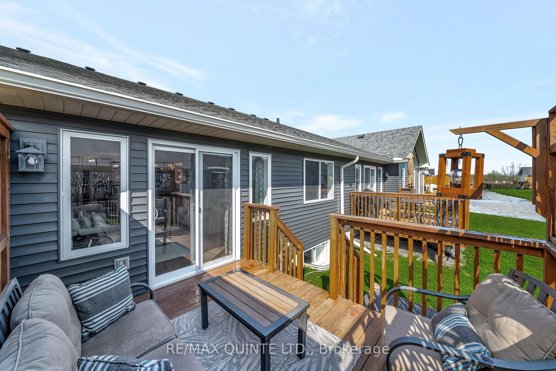 Photo 44 of 49 Sandhu Crescent, Belleville, Belleville Ward — HOMEH