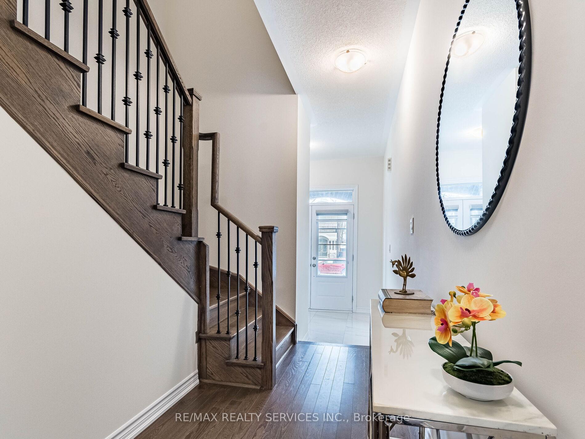 Photo 6 of 337 Fleetwood Drive, Oshawa, Eastdale — HOMEH