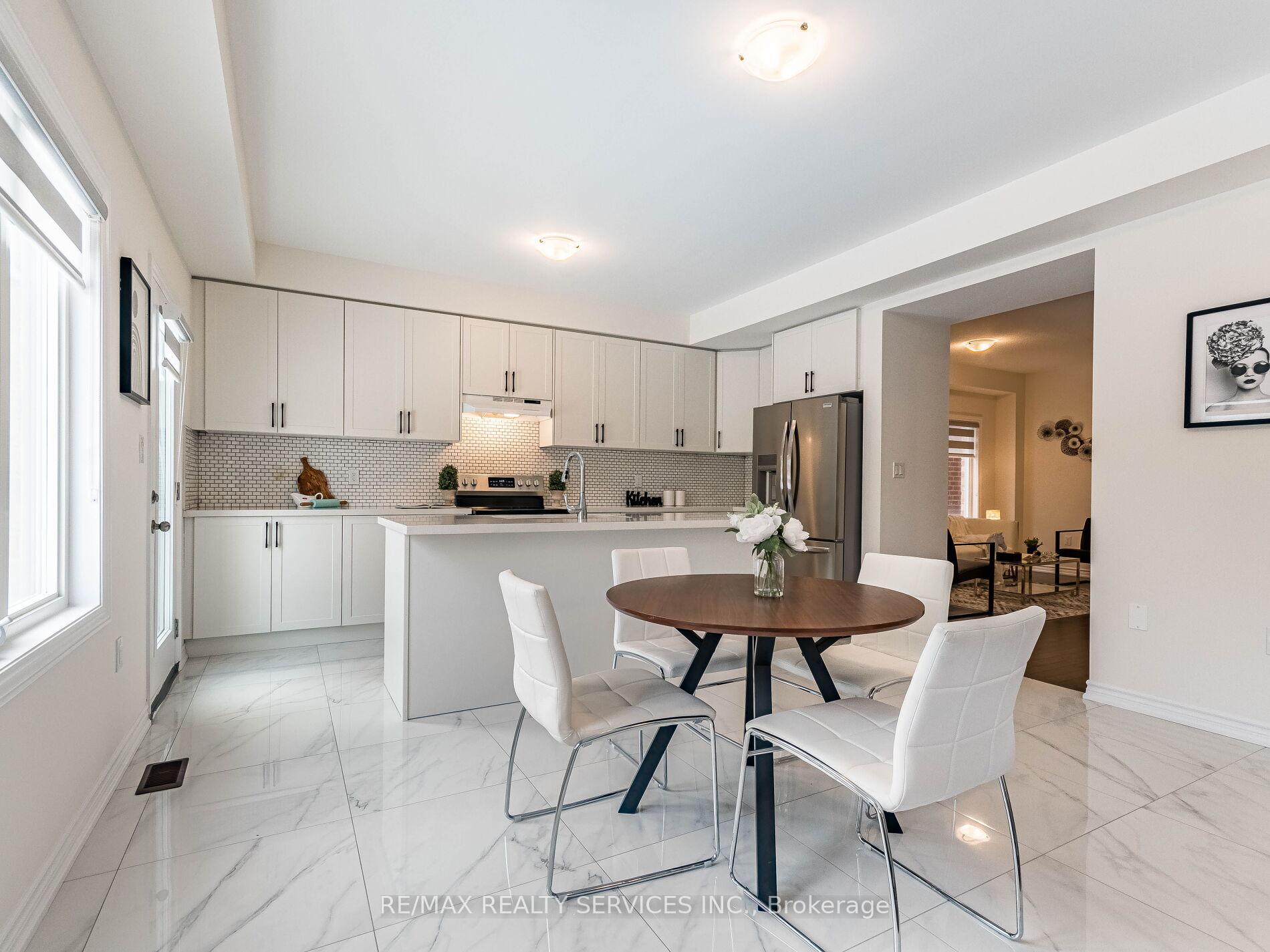 Photo 15 of 337 Fleetwood Drive, Oshawa, Eastdale — HOMEH