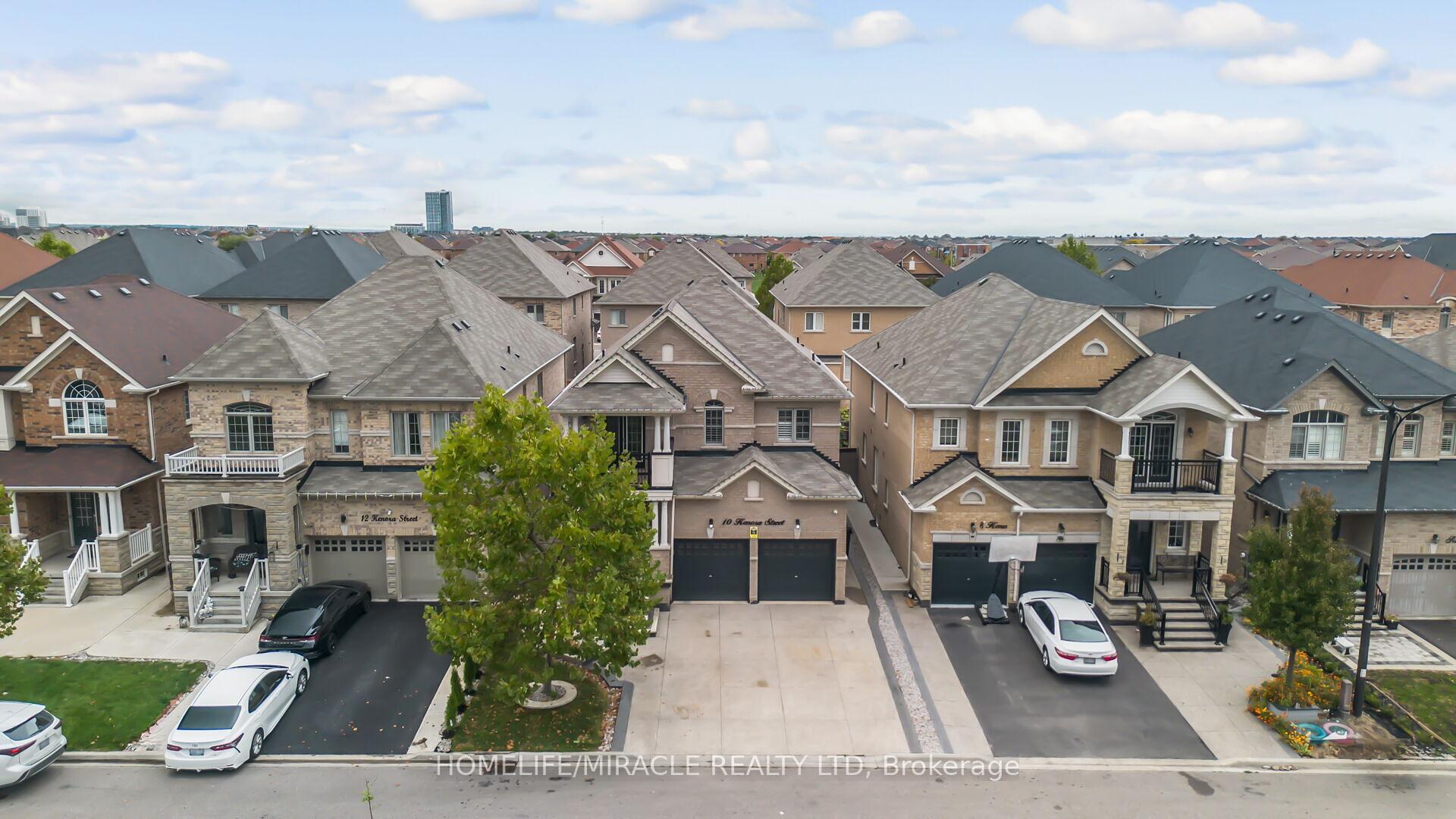 Front of 10 Kenora Street