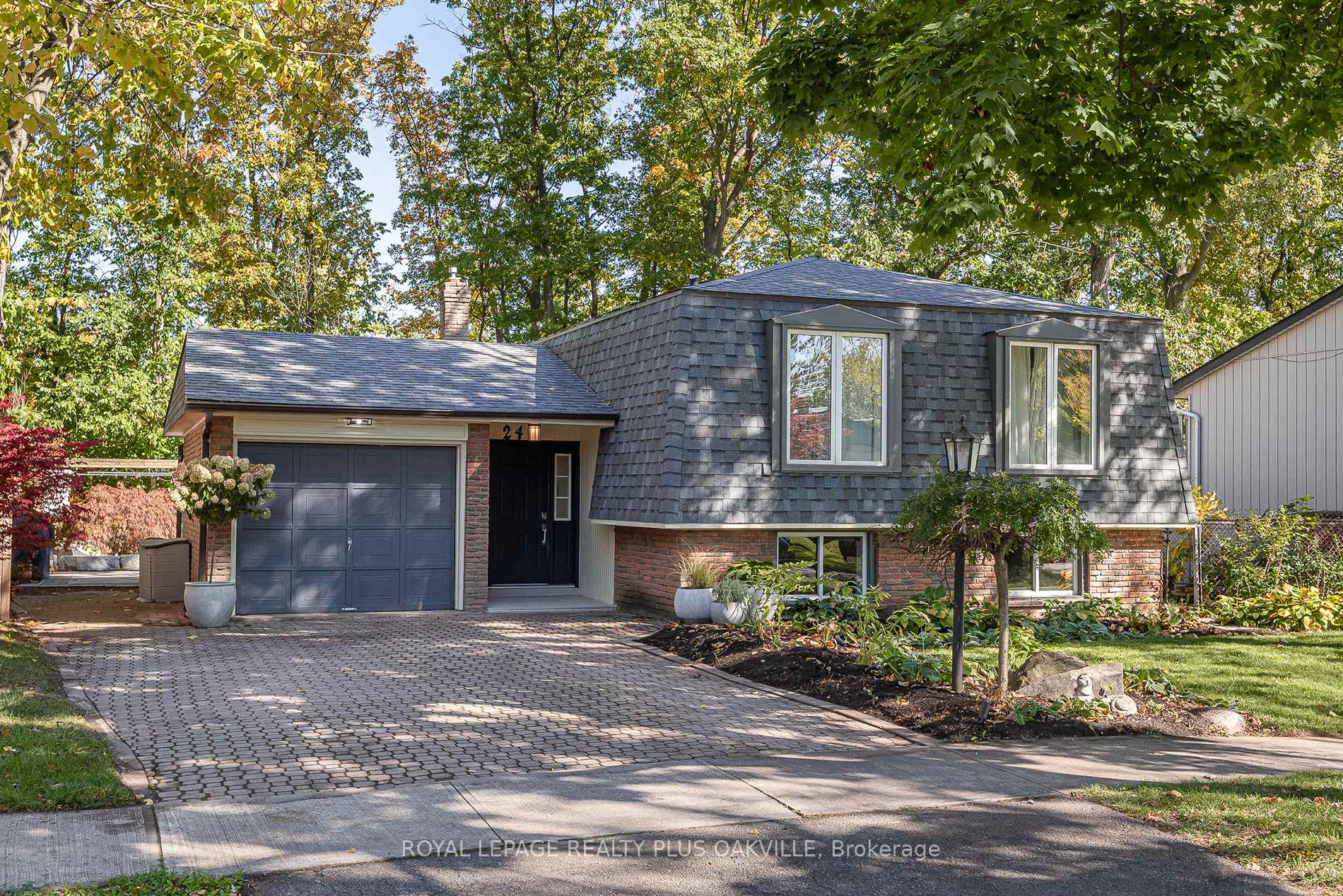 Photo 1 of 249 Cheltenham Road, Burlington, Appleby — HOMEH
