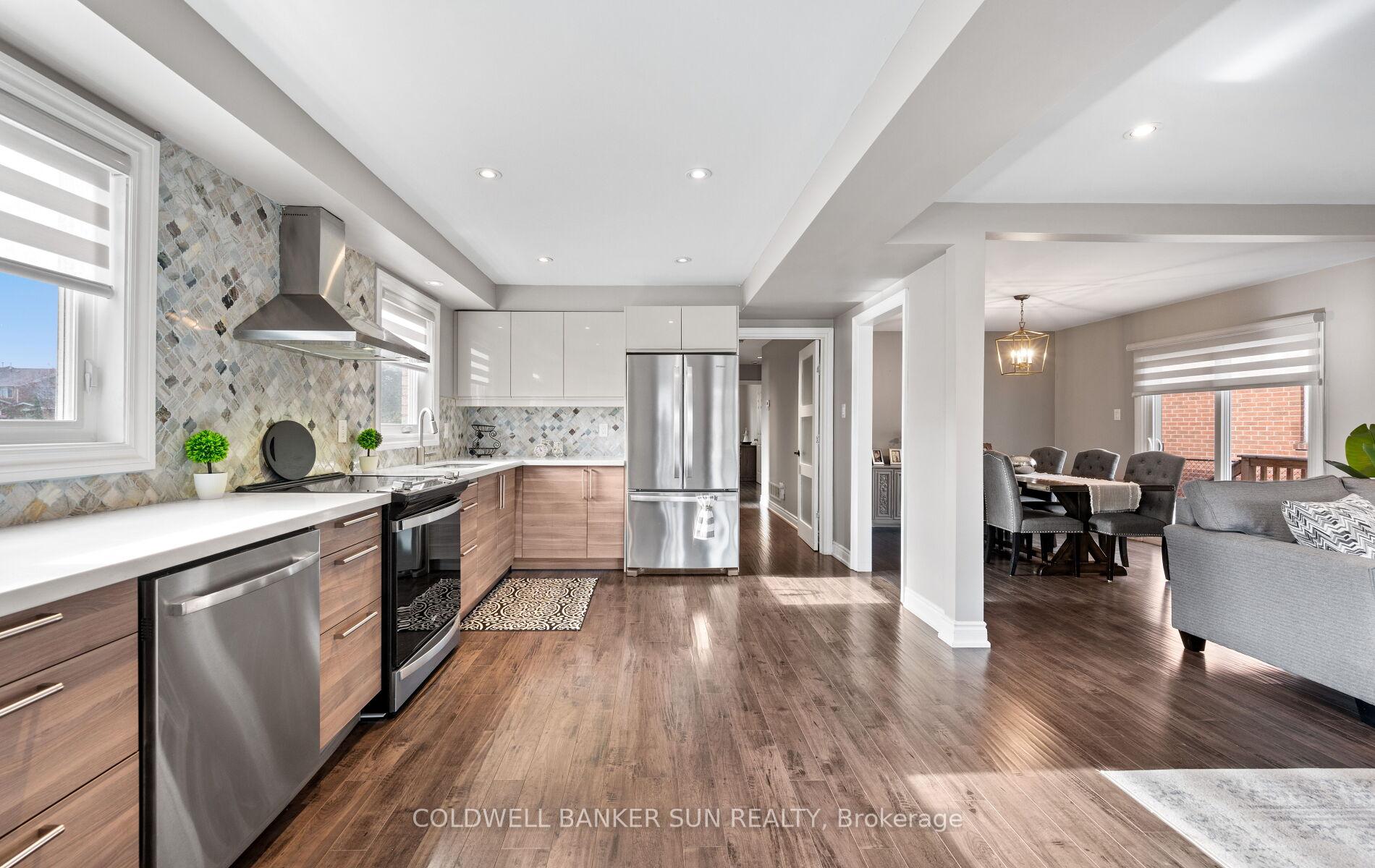 Photo 17 of 10 Corsham Place, Caledon, Bolton East — HOMEH