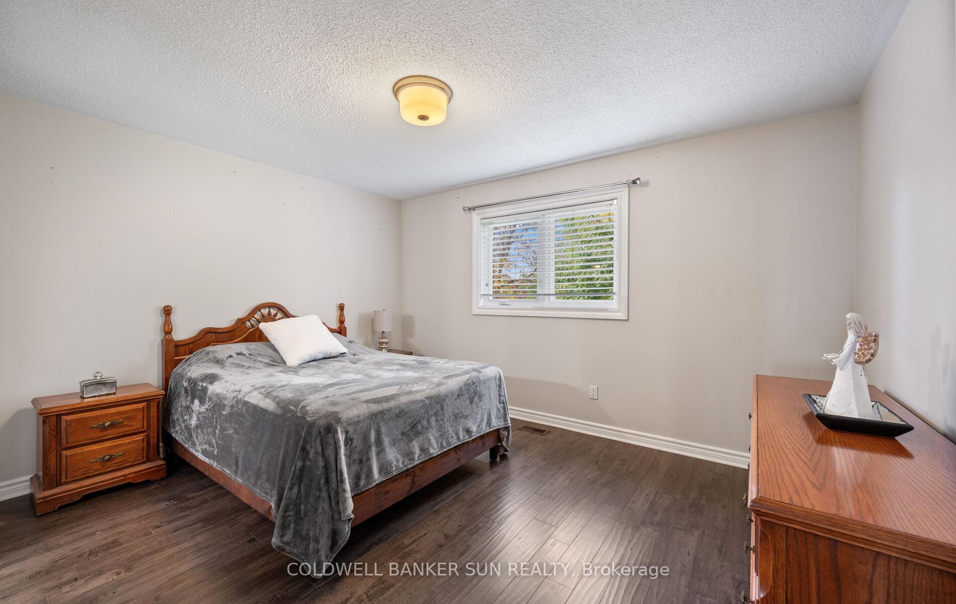 Photo 30 of 10 Corsham Place, Caledon, Bolton East — HOMEH