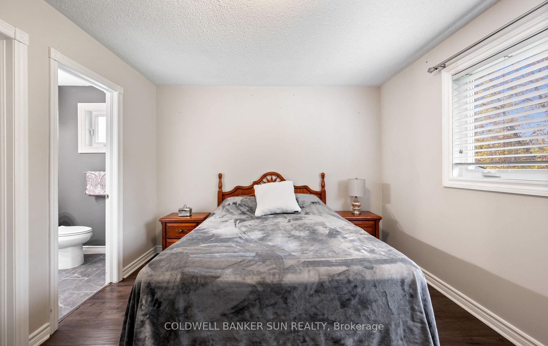 Photo 29 of 10 Corsham Place, Caledon, Bolton East — HOMEH