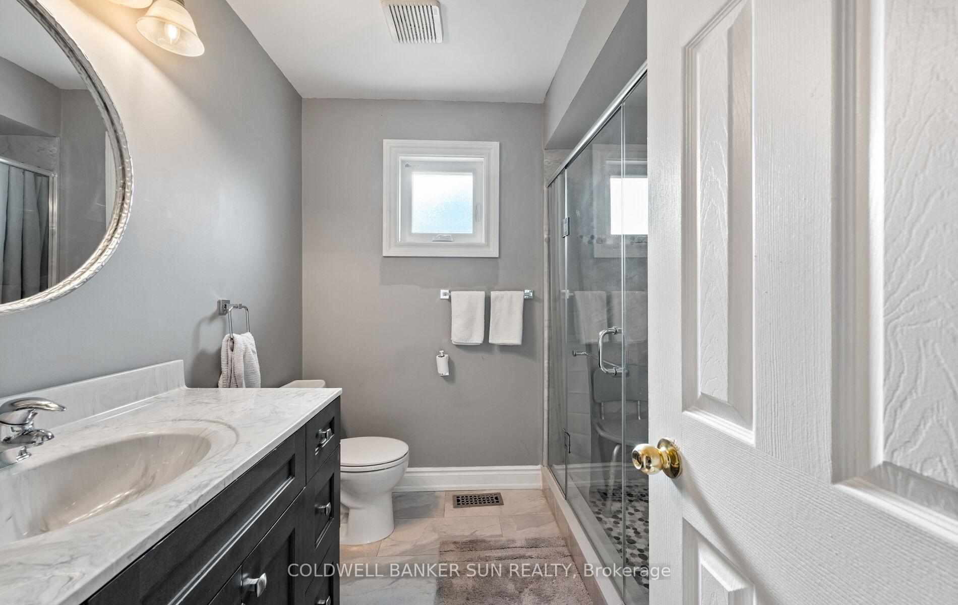 Photo 32 of 10 Corsham Place, Caledon, Bolton East — HOMEH