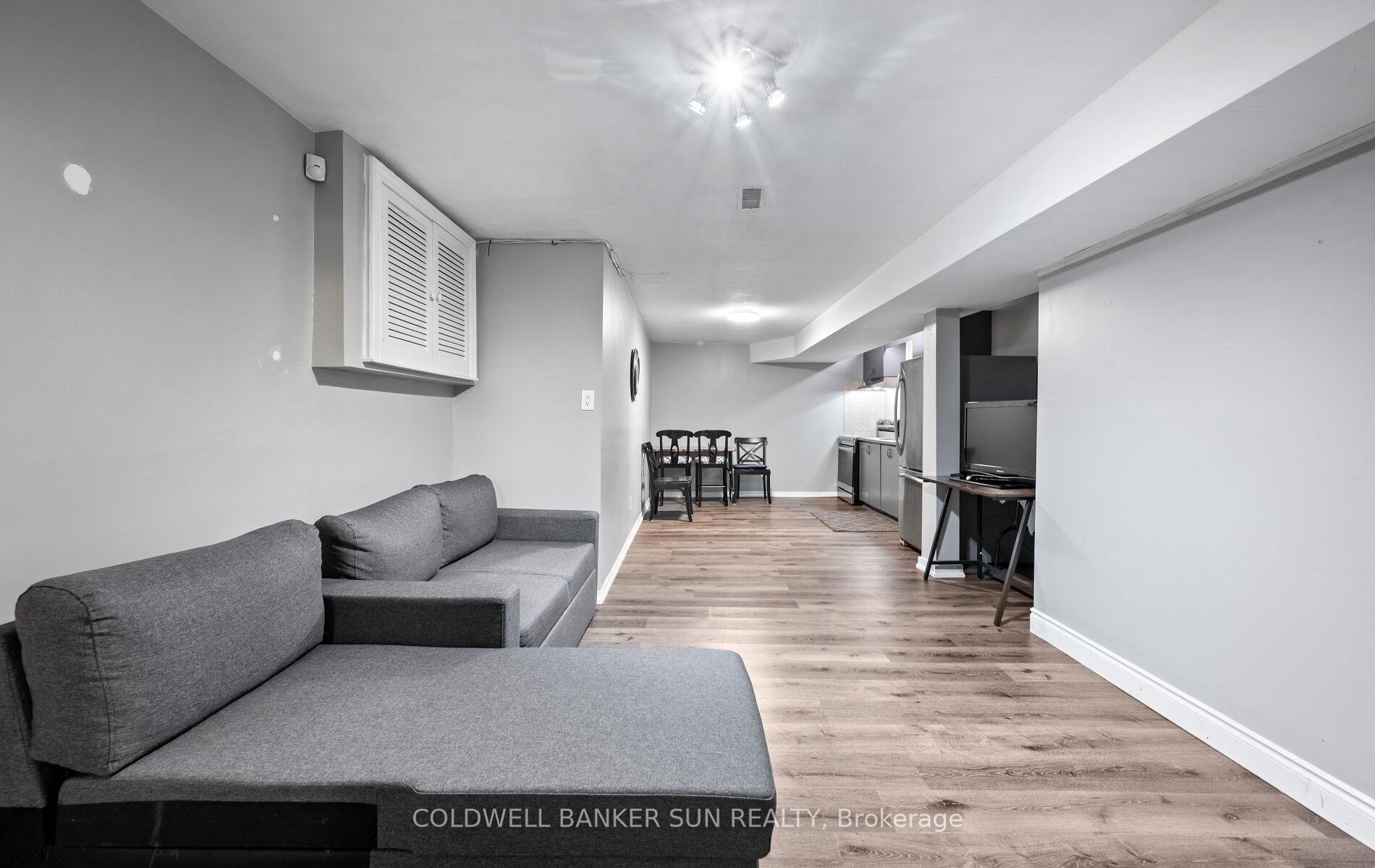 Photo 35 of 10 Corsham Place, Caledon, Bolton East — HOMEH
