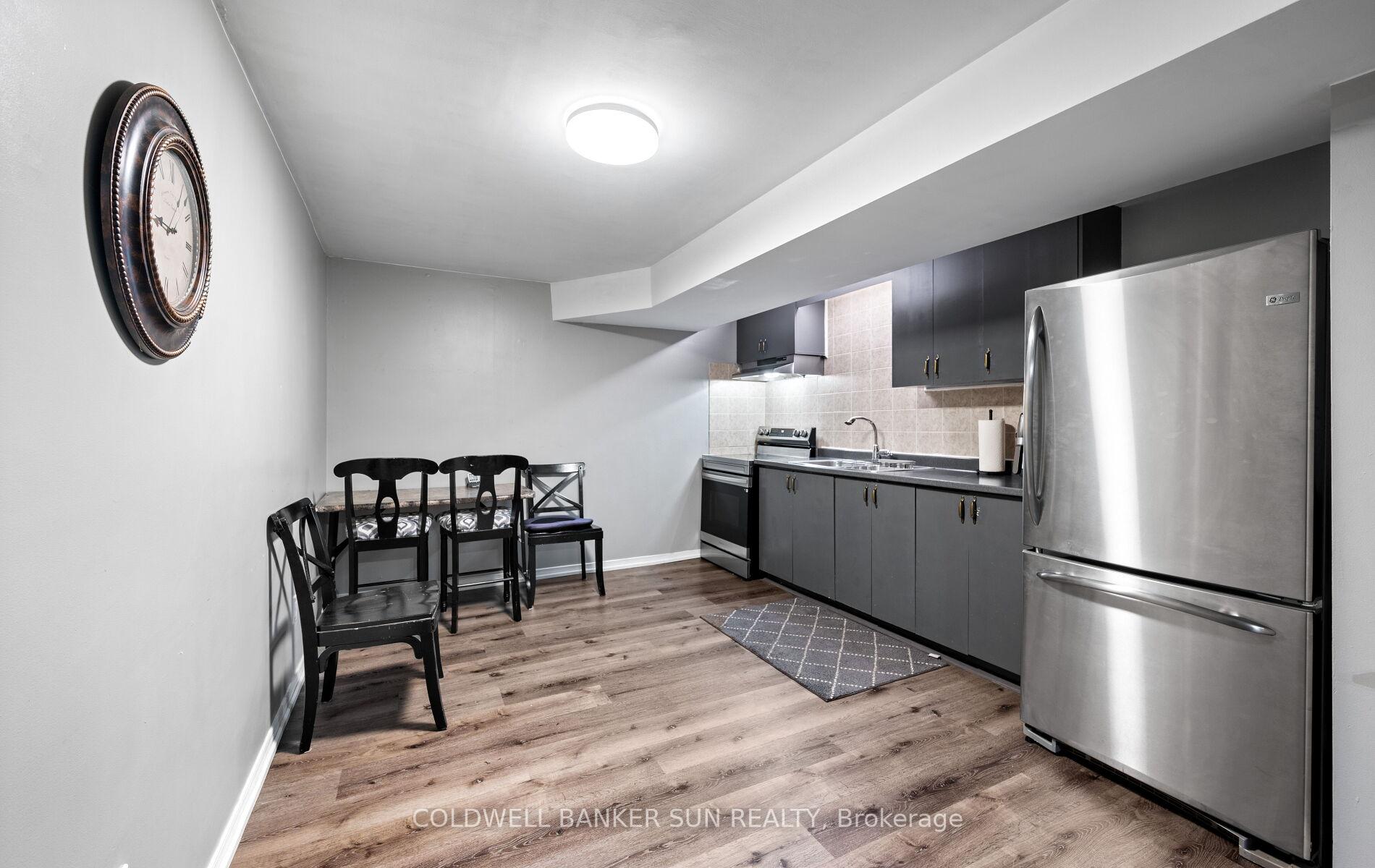 Photo 39 of 10 Corsham Place, Caledon, Bolton East — HOMEH