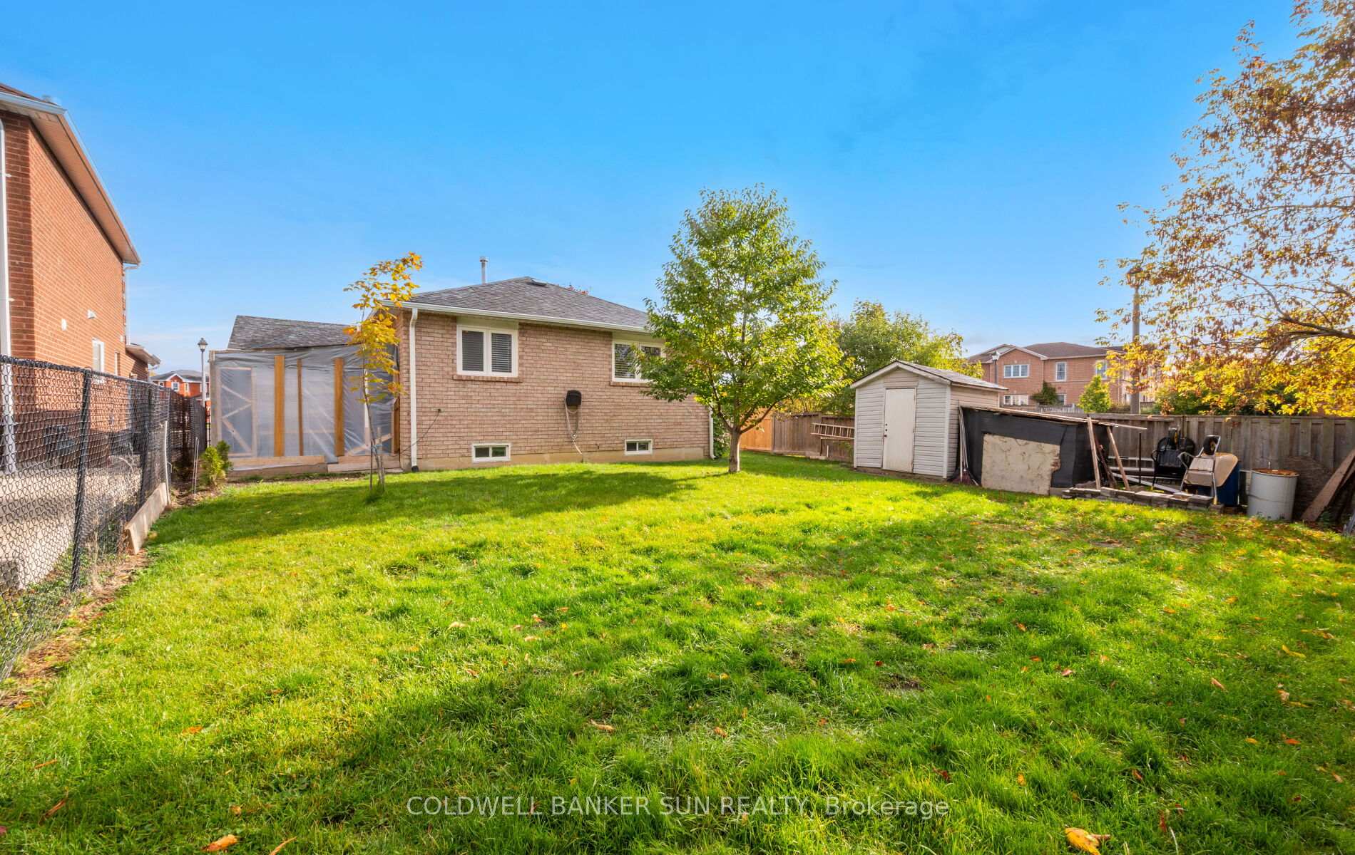 Photo 48 of 10 Corsham Place, Caledon, Bolton East — HOMEH