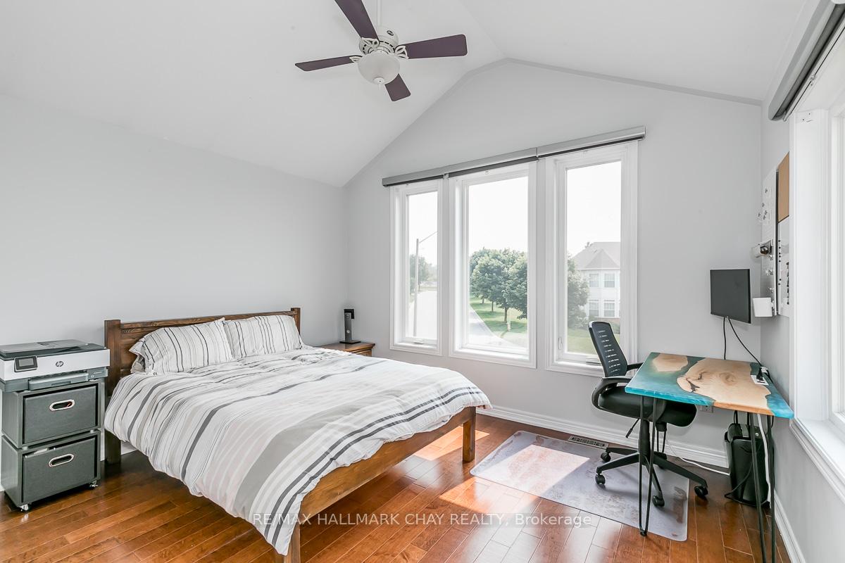 Photo 20 of 6 Strathmore Place, Barrie, Innis-Shore — HOMEH