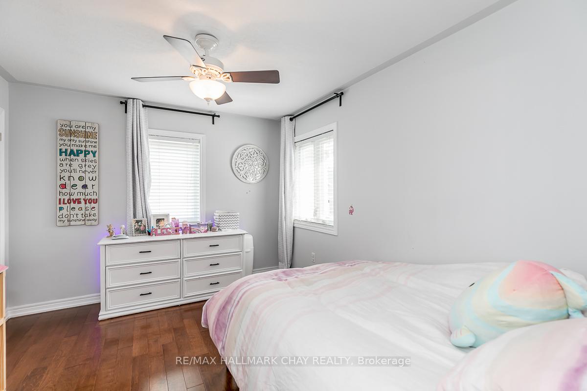 Photo 21 of 6 Strathmore Place, Barrie, Innis-Shore — HOMEH