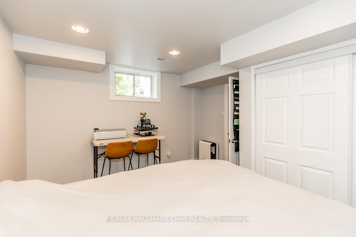 Photo 29 of 6 Strathmore Place, Barrie, Innis-Shore — HOMEH