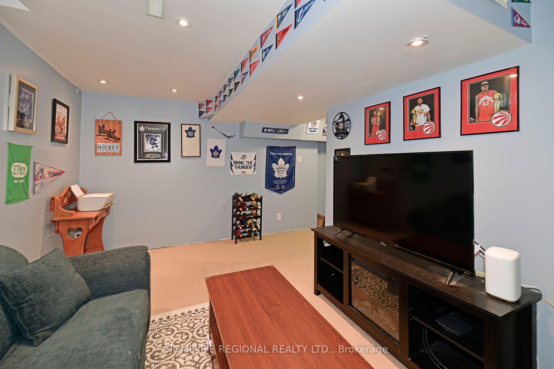 Photo 20 of 30 Lucas Lane, Ajax, South West — HOMEH