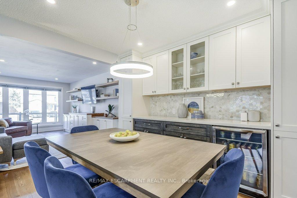 Photo 7 of 2352 Malcolm Crescent, Burlington, Brant Hills — HOMEH