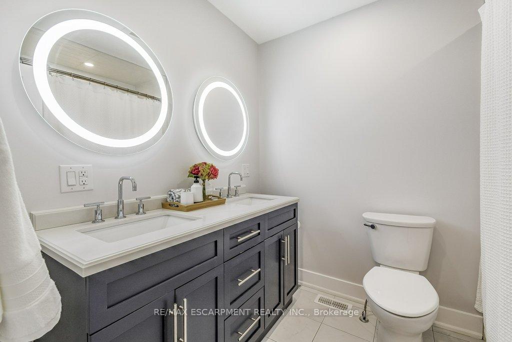 Photo 15 of 2352 Malcolm Crescent, Burlington, Brant Hills — HOMEH