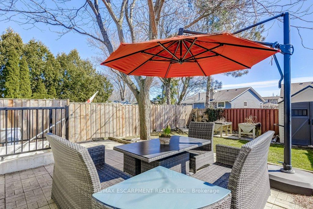 Photo 25 of 2352 Malcolm Crescent, Burlington, Brant Hills — HOMEH
