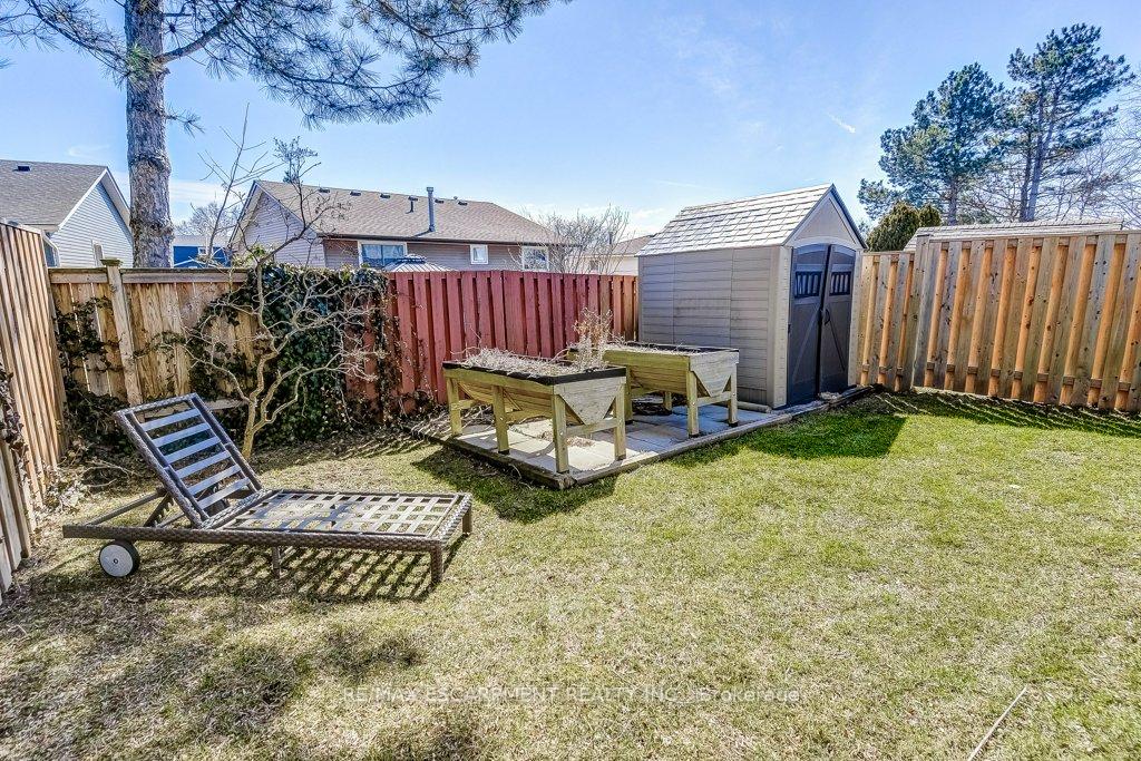Photo 26 of 2352 Malcolm Crescent, Burlington, Brant Hills — HOMEH