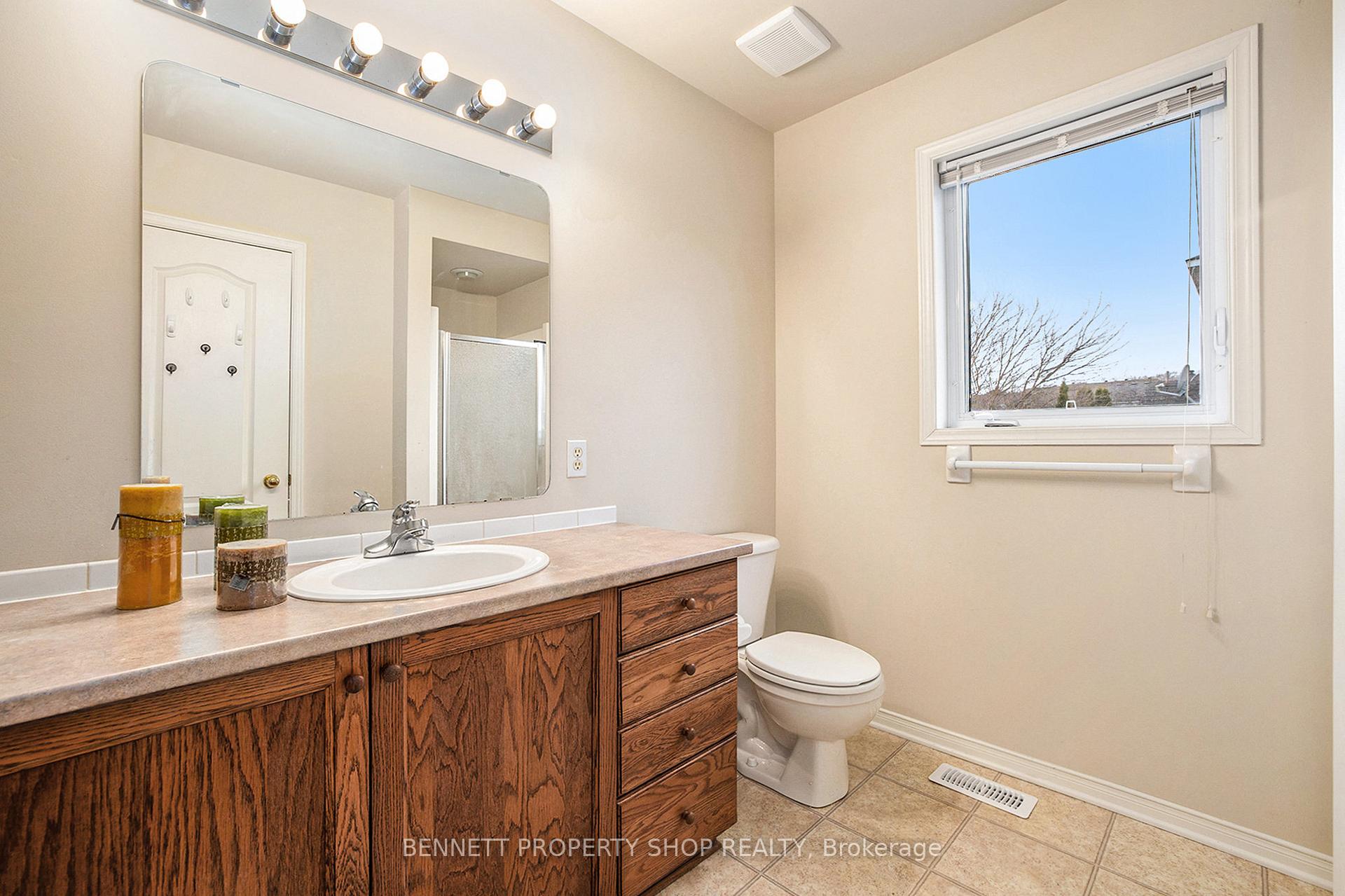 Photo 13 of 60 Sunvale Way, Ottawa, Barrhaven East — HOMEH