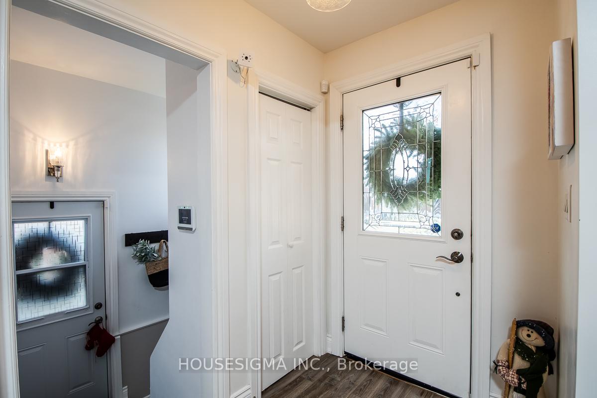Photo 4 of 131 Highland Avenue, Oshawa, Central — HOMEH