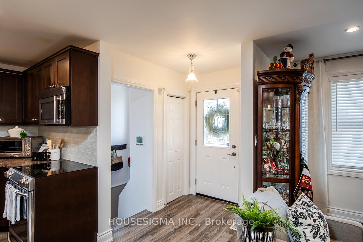Photo 5 of 131 Highland Avenue, Oshawa, Central — HOMEH