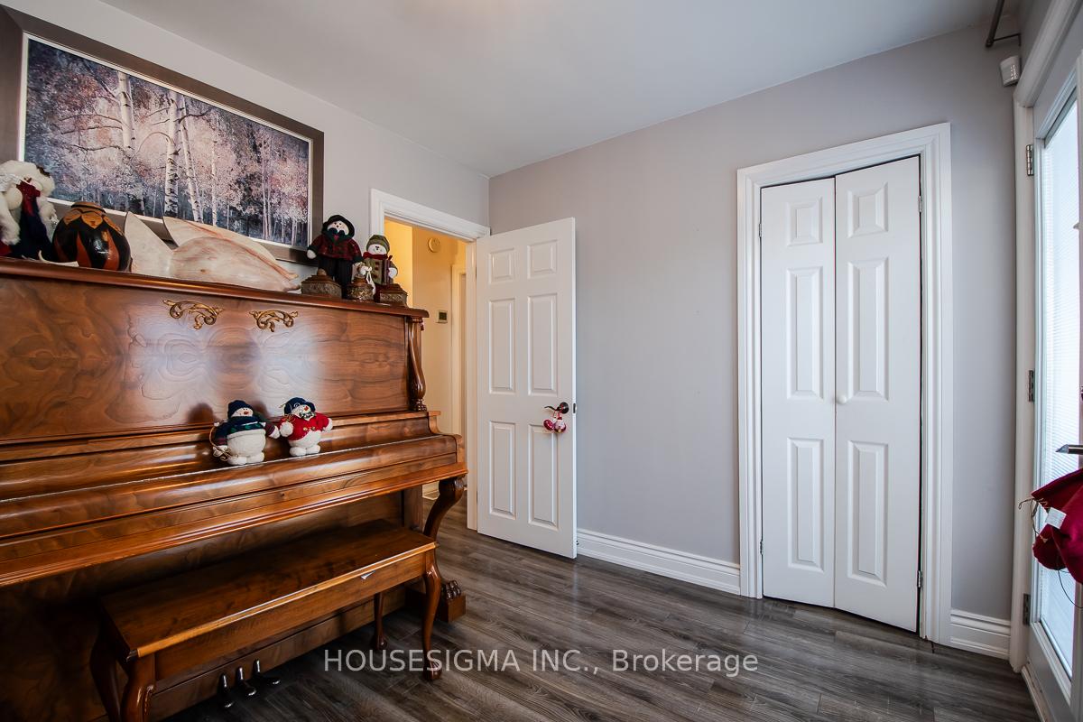 Photo 17 of 131 Highland Avenue, Oshawa, Central — HOMEH