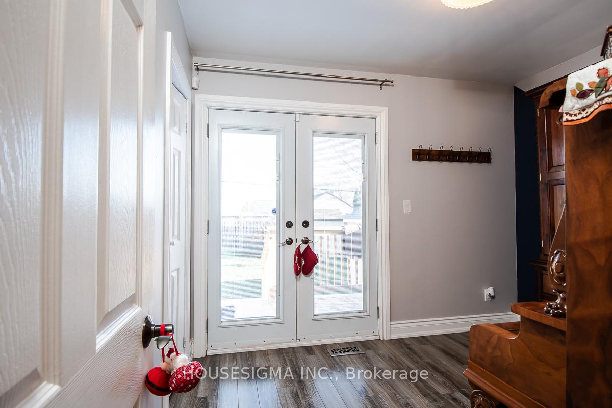 Photo 18 of 131 Highland Avenue, Oshawa, Central — HOMEH