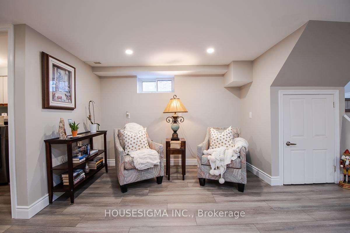 Photo 23 of 131 Highland Avenue, Oshawa, Central — HOMEH