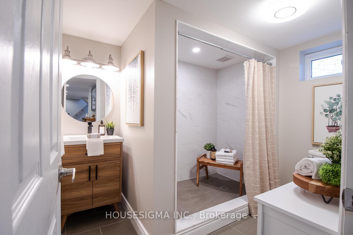 Photo 27 of 131 Highland Avenue, Oshawa, Central — HOMEH