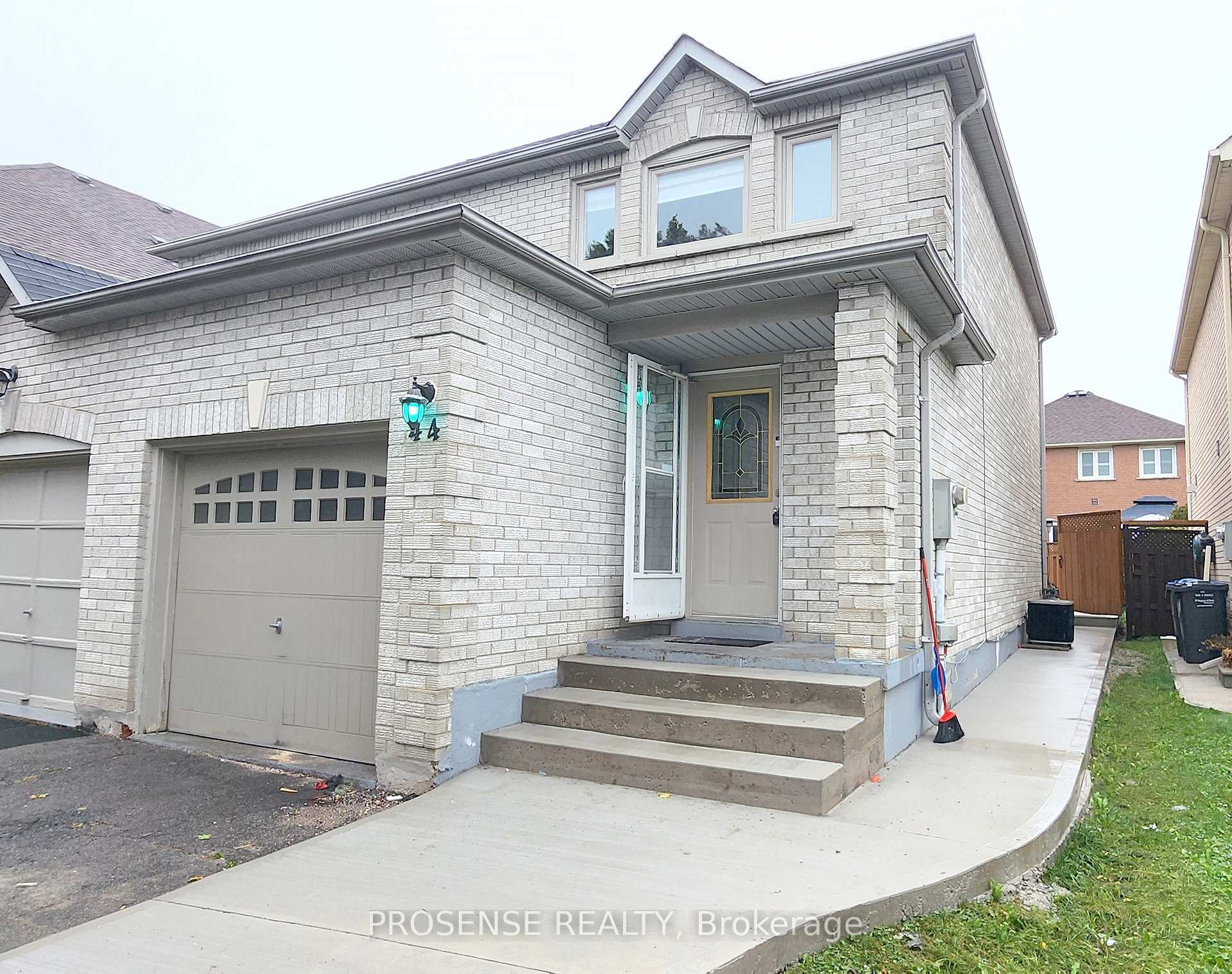 Front of 44 Carrie Crescent E