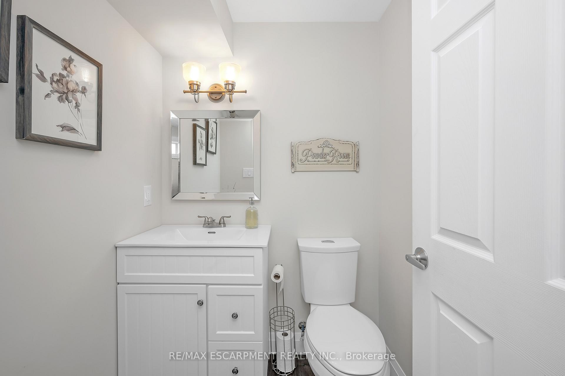 Photo 16 of 1428 Dewbourne Crescent, Burlington, Palmer — HOMEH