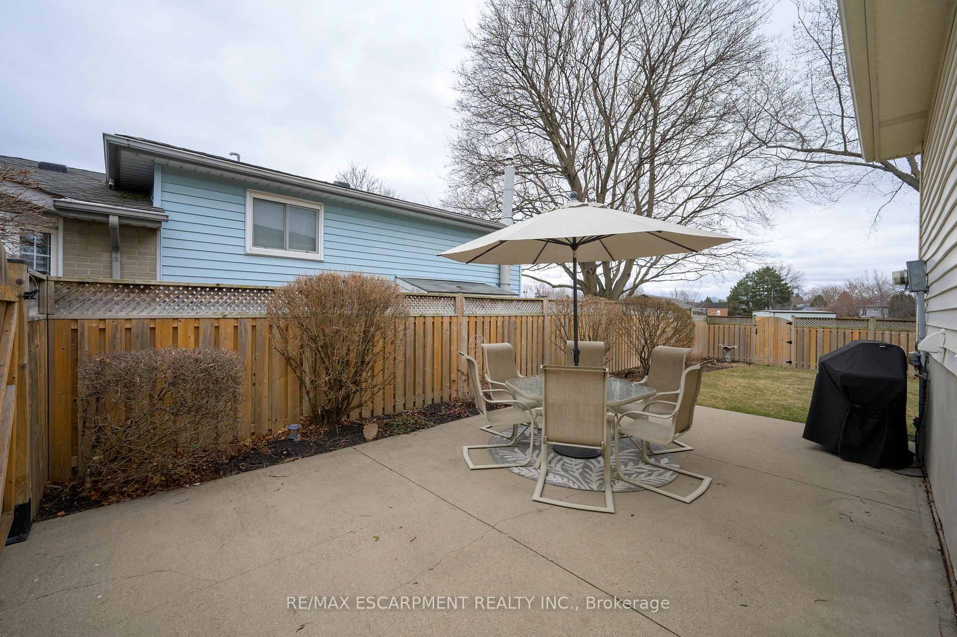 Photo 17 of 1428 Dewbourne Crescent, Burlington, Palmer — HOMEH