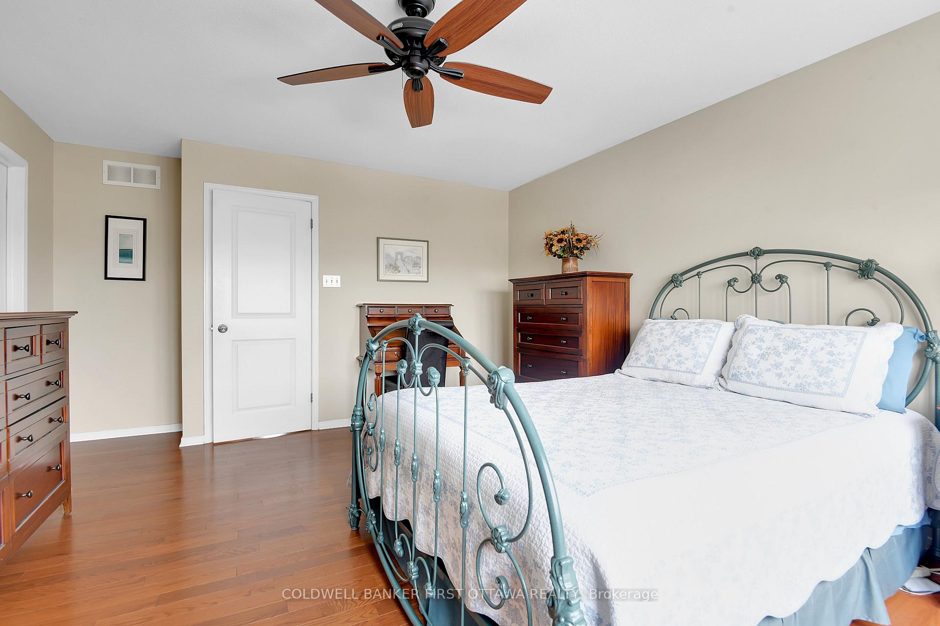 Photo 18 of 127 Sorento Street, Ottawa, Barrhaven - Strandherd — HOMEH
