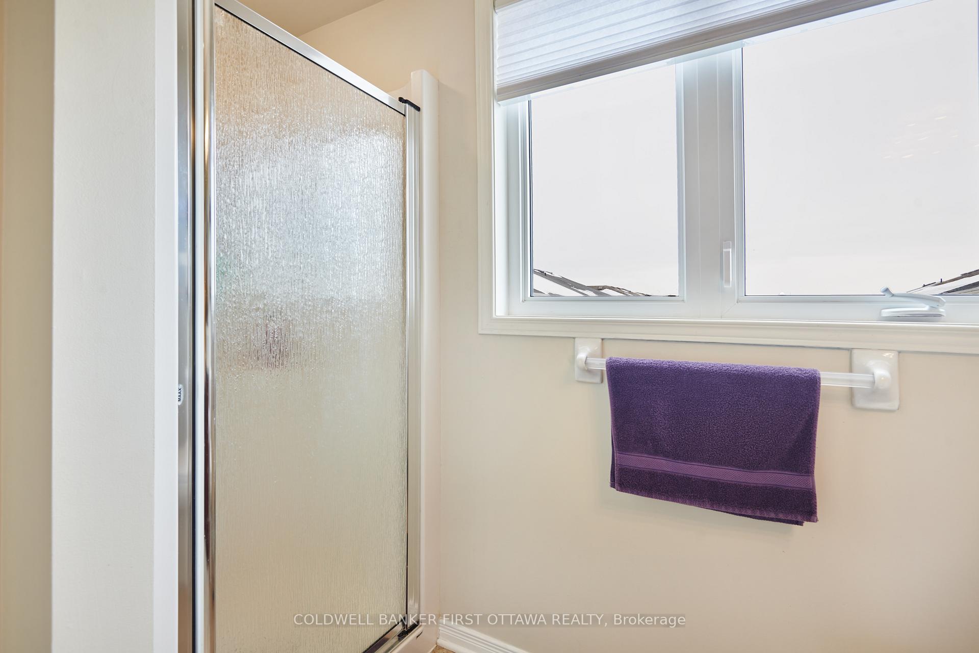 Photo 20 of 127 Sorento Street, Ottawa, Barrhaven - Strandherd — HOMEH